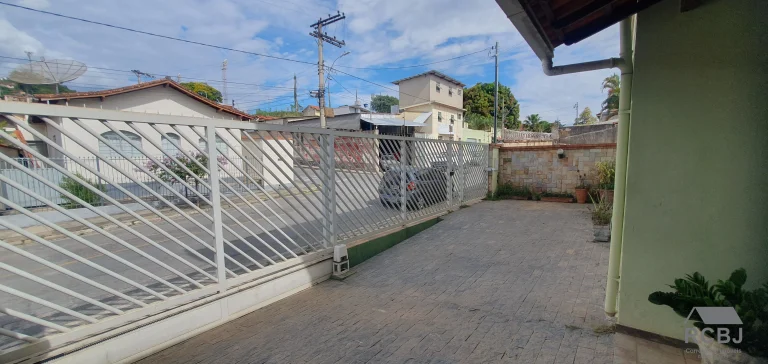Imagem CASA COMERCIAL em ESMERALDAS - MG, CENTRO