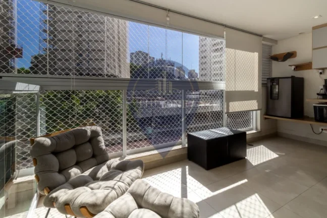 Imagem Apartamento à venda no Alto da Lapa, São Paulo-SP: 2 quartos, 2 suítes, 2 salas, 3 banheiros, 2 vagas de garagem!