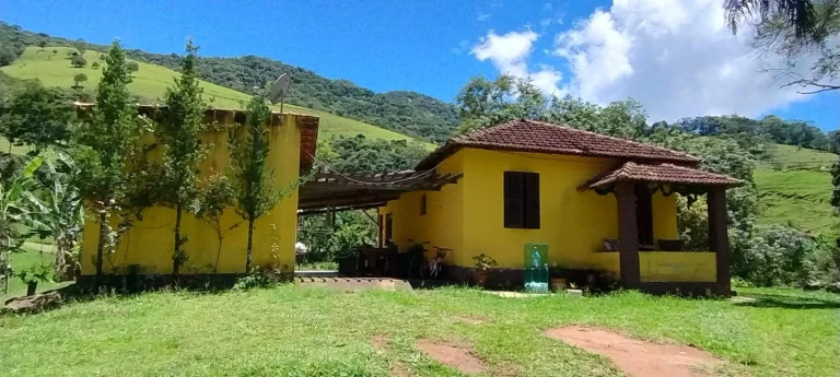 Imagem CHACARA 12.000 MTS - BAIRRO ANHUMAS - ITAJUBÁ - MG
