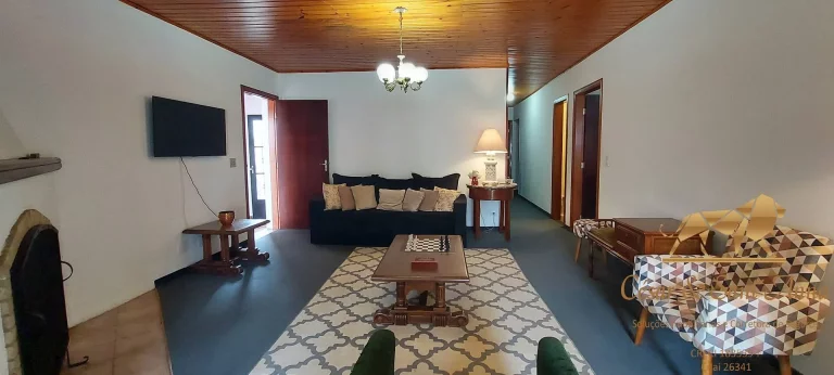 Imagem Linda casa p/ locação por Temporada em Campos do Jordão/SP