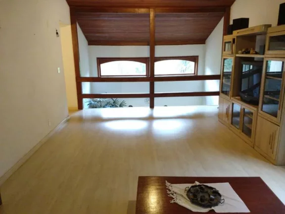 Imagem VENDO ESTA MARAVILHOSA CASA EM NOVA FRIBURGO. ESTRADA FRIBURGO/ TERESOPOLIS