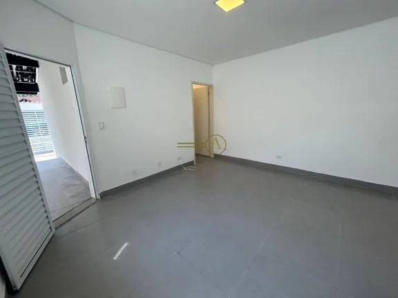 Imagem Casa à venda com 3 suítes em bairro seguro, a poucos passos da delegacia