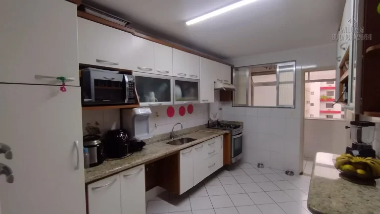 Imagem APARTAMENTO GRANDE EM PREDIO FRENTE MAR EM SÃO VICENTE!