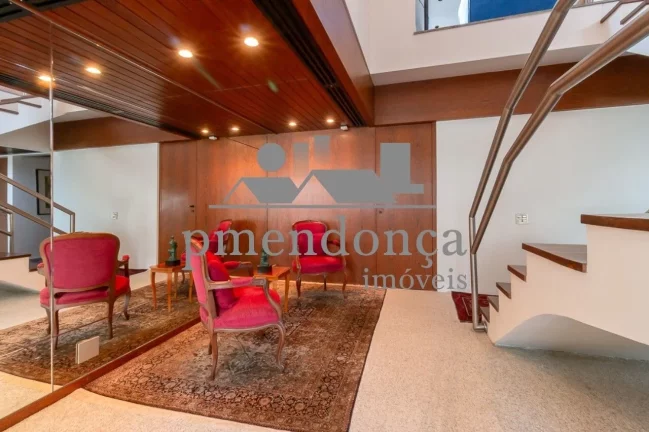 Imagem Belíssima Cobertura Duplex com 623m², 3 suítes e 6 vagas