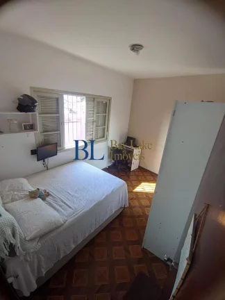 Imagem Casa Ampla com 4 Dormitórios, Suíte e Garagem para Até 7 Carros