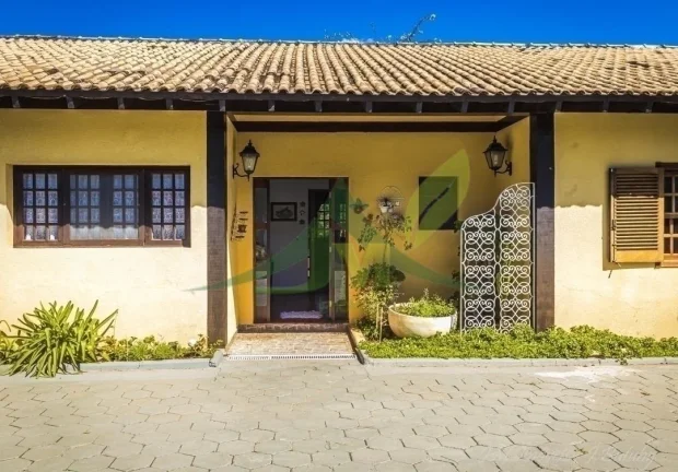 Imagem Chácara Exclusiva em Condomínio à Venda em Atibaia: Conforto e Elegância