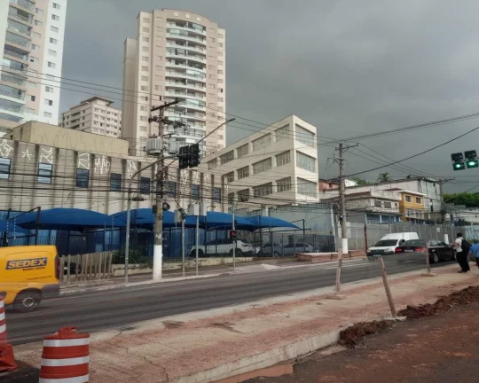 Imagem Galpão para alugar na Av. Corifeu de Azevedo com 1800.00m²