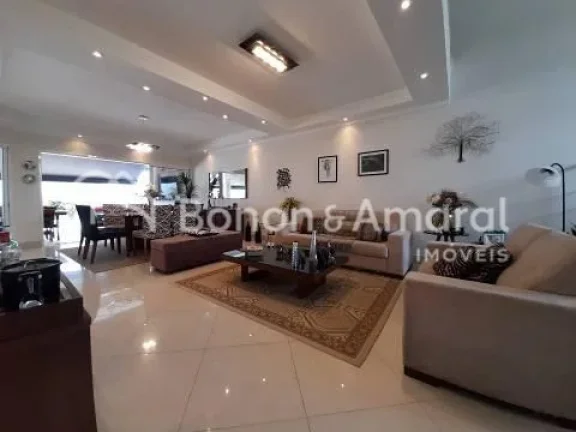 Imagem Belíssima Casa de Condomínio à Venda no Fazenda Santa Cândida em Campinas. Com 3 Quartos, 3 suí...