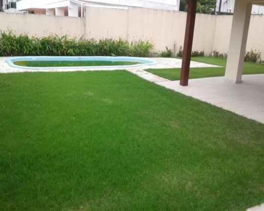 Imagem Casa tipo sobrado de 3 quartos na Enseada ao lado da praça da Brunella, Guarujá-SP: 350m², 2 salas, 2 vagas. Venda ou locação!