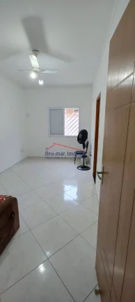 Imagem Sobreposta Baixa 3 Quartos Quintal Churrasqueira e Garagem a Venda