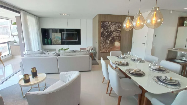Imagem Apartamento com 3 Dormitórios à Venda, 123 m2 . Pronto para Morar - Agronômica - Florianópolis/SC