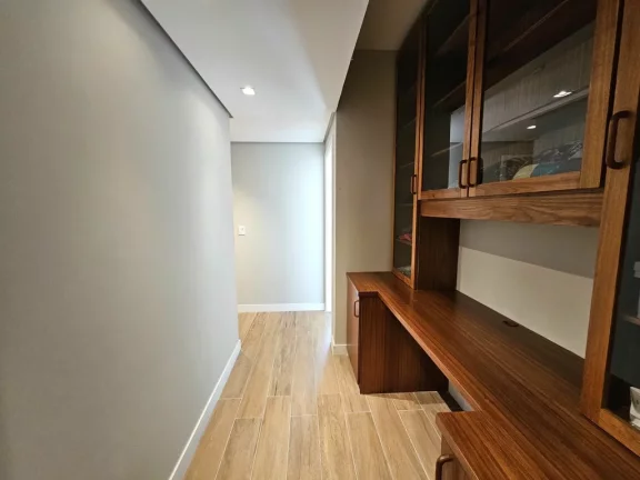 Imagem HCVK 564 Apto 10394-EX - Apartamento à venda no bairro Higienópolis - Porto Alegre/RS