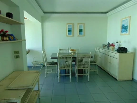 Imagem Pitangueiras, local nobre, com sacada gourmet, 2 vagas, 130 m² úteis.