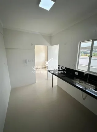 Imagem Próximo Av.Ana Costa, bem servido comercialmente, escolas, bancos, hospitais, entre outros.