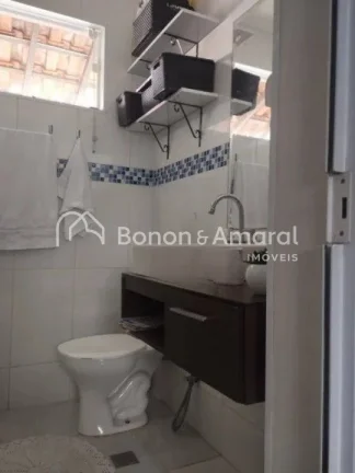 Imagem Esta charmosa casa térrea está localizada em uma rua tranquila do bairro Alto de Pinheiros, em Pau...