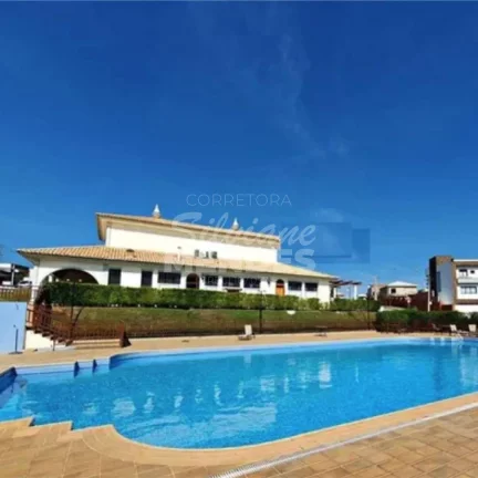 Imagem Casa nova com 3 suítes no condomínio Ibiti Reserva