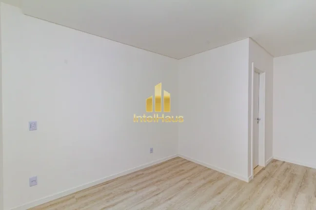 Imagem Descubra o Luxo Clássico no Edifício Villa Alba: Seu Refúgio Exclusivo em Balneário Camboriú!
I...