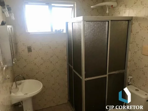 Imagem 2 Quartos, localização privilegiada!