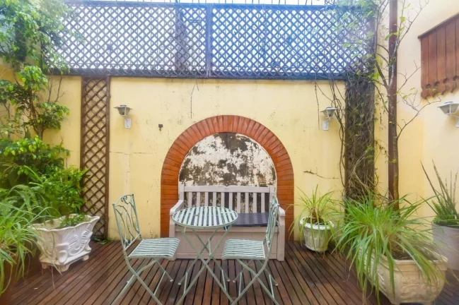 Imagem Casa para Venda em Curitiba, Jardim Social, 4 dormitórios, 1 suíte, 4 banheiros, 4 vagas