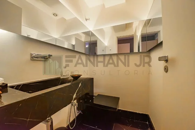 Imagem Apartamento de altp padrão no Jardim Paulista: 3 quartos, 3 suítes, 3 salas, 4 banheiros, 4 vagas, 205m² - São Paulo-SP.