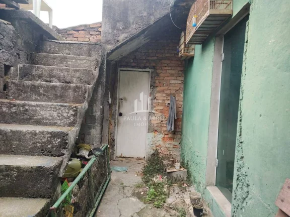 Imagem São 3 Casas Antiga (150m²na Doc. mais é maior) com 4 e duas com 2 Cômodos e quintal grande, ótimo pra comércio no Jardim Bom Recanto, Mauá-SP