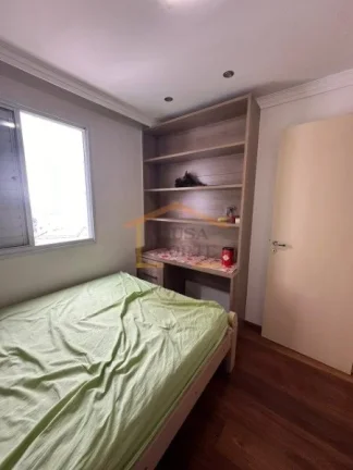 Imagem Apartamento originalmente com 4 dormitórios, estando com 3 dormitórios, sendo 1 suíte, rico em ar...