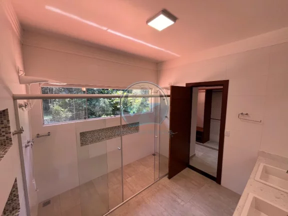 Imagem Imperdível Casa à Venda em Ubatuba-SP: 6 quartos, 4 suítes, 3 salas, 5 banheiros, 7 vagas, 753,00m²!