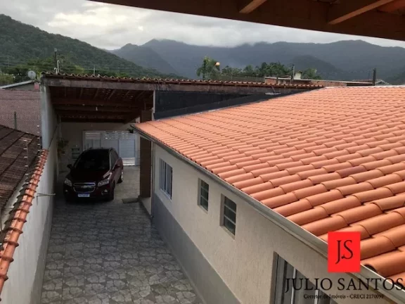 Imagem Casa térrea com 2 quartos e 2 edículas - Pereque Açu