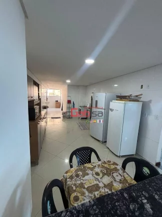 Imagem Apartamento com 3 dormitórios à venda, 220 m² por R$ 1.500.000,00 - Braga - Cabo Frio/RJ
