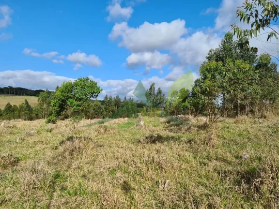 Imagem Sítio à Venda em Atibaia com 15 alqueires