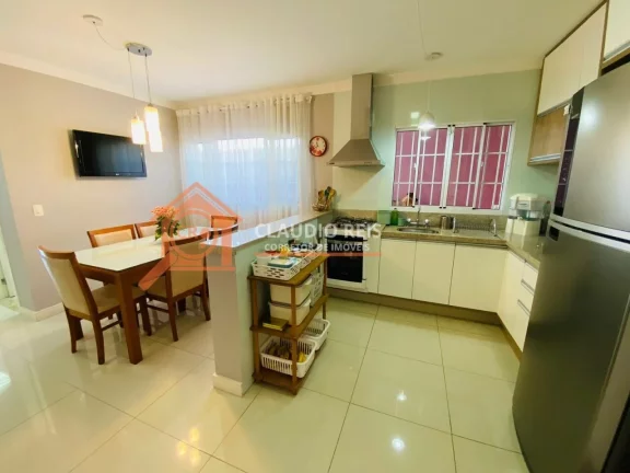 Imagem Sobrado Com 3 Quartos à venda, 161m² - Campo Grande