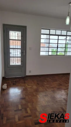 Imagem Imperdível casa para venda em São Paulo-SP, Bairro Piqueri: 4 quartos, 2 banheiros, 3 vagas de garagem, 184,00 m² de área.