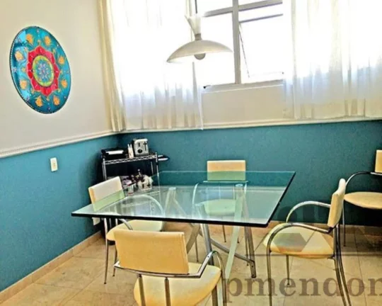 Imagem Apartamento com amplo living para 2 ambientes, 3 dormitórios sendo 1 suíte com closet, lavabo, ban...