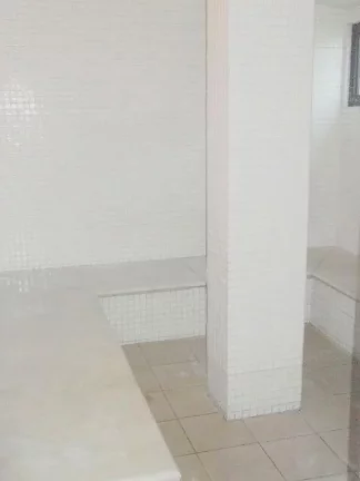Imagem Pitangueiras - Uma quadra da praia - Flat com lazer - 02 vagas de garagem.