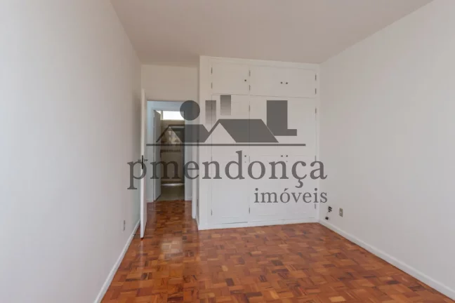 Imagem Apartamento em Higienópolis com 3 quartos (1 suíte) e 2 vagas, 210 m²
