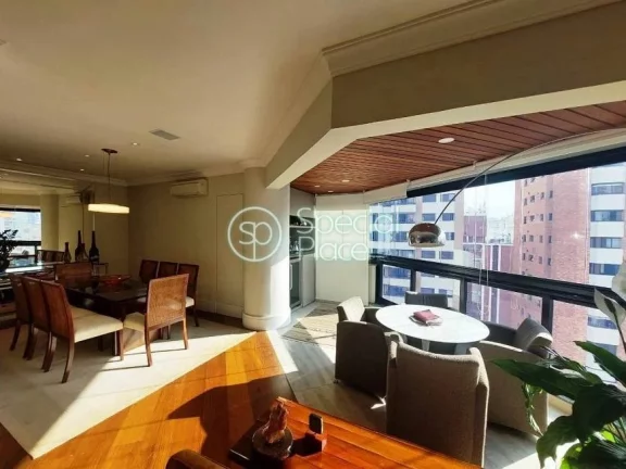 Imagem Apartamento com 180m² em Moema Pássaros. Living integrado à varanda envidraçada, sala de almoço...