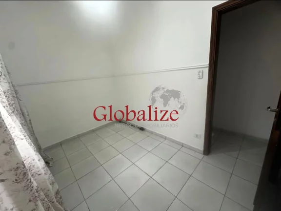 Imagem Casa à venda com 275m², 4 quartos, 4 vagas, piscina, churrasqueira por R$ 609.000,00 no Bom Retiro - Santos