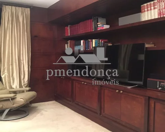 Imagem Apartamento à venda em Higienópolis com 327m², 3 suítes + escritório, 3 vagas livres.