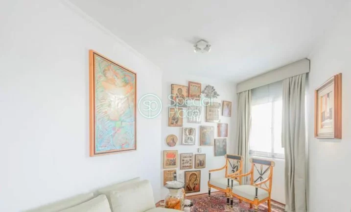 Imagem Cobertura super espaçosa com 432m2, 5 dormitórios ( 2 suítes ) e 4 vagas na garagem. No primeiro ...