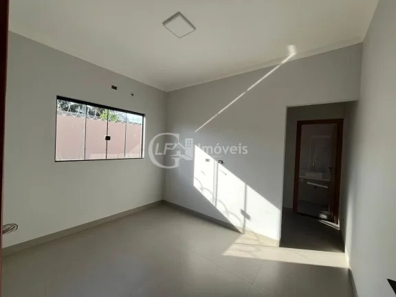 Imagem Excelente oportunidade: Casa à venda em Campo Grande-MS, Coophatrabalho, 3 quartos, 1 suíte, 119m², 2 vagas. Venha conferir!
