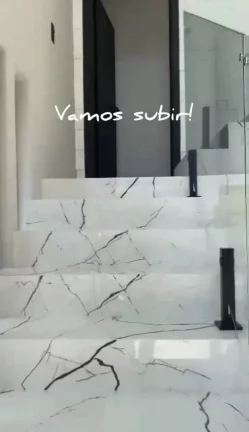 Imagem Sobrado Alto padrão Zona Nobre