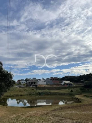 Imagem Condomínio Sunlake - Venda Sobrado AC 225 m² | AT 280 m² | 3 Dormitórios | 3 Suítes | 5 Banheiros | 4 Vagas