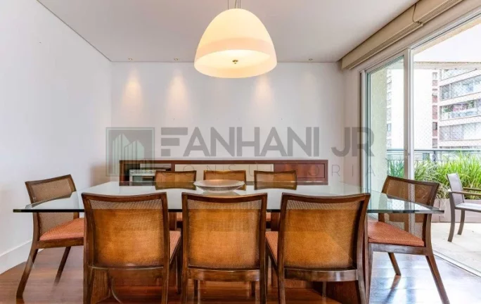 Imagem Apartamento de alto padrão com 4 quartos e 4 vagas no Jardim Paulista, São Paulo-SP - 266m² - Venda ou Locação!