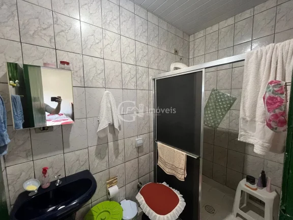 Imagem Casa para venda em Campo Grande-MS, Parque dos Novos Estados: 1 quarto, 1 suíte, 1 sala, 2 banheiros, 4 vagas, 70m². Imperdível!