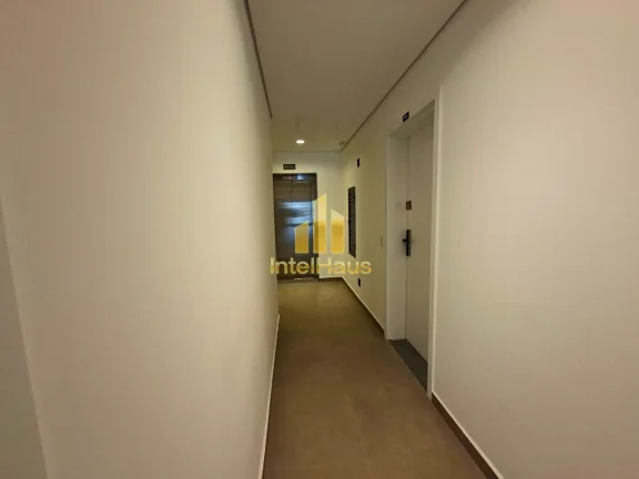 Imagem Oportunidade para investidor que busca renda imediata e baixo esforço operacional.

Studio no 8º p...