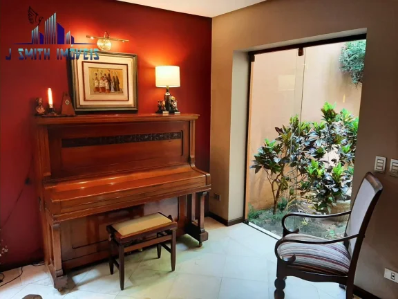 Imagem CASA EM CONDOMÍNIO NA GRANJA VIANA. 256m². PISCINA/SPA. QUINTAL PRIVATIVO.