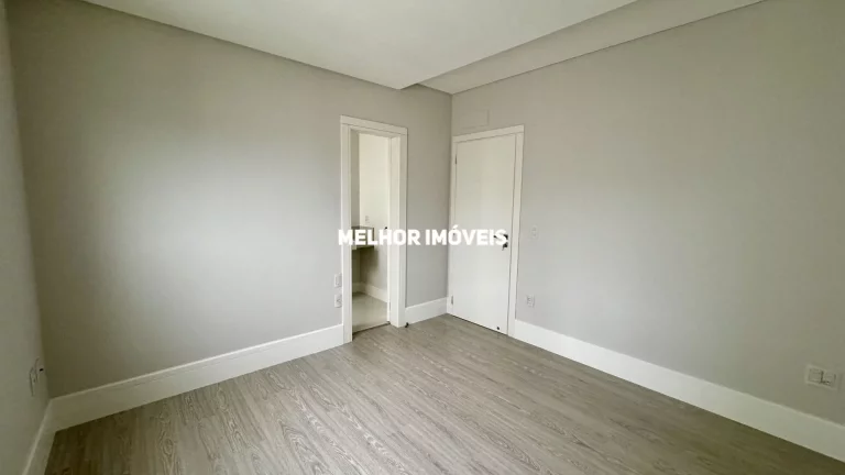 Imagem Apartamento Frente Mar à venda com 4 suítes no centro de Balneário Camboriú