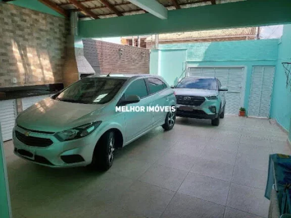 Imagem Casa Sobrado à Venda Semi Mobiliada com 02 Suítes Localizada no Centro de Balneário Camboriú - SC