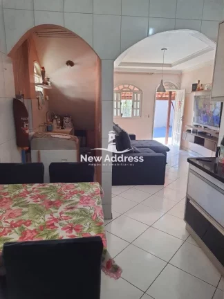 Imagem Oportunidade! Casa com terraço e quintal à venda em Alvorada - Vila Velha
