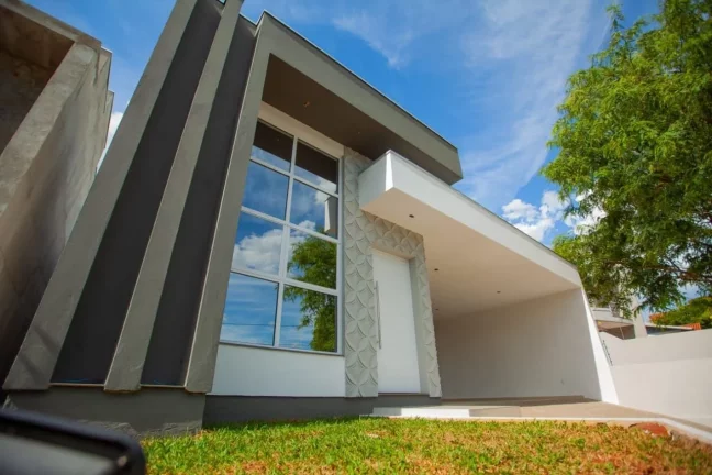 Imagem Belíssima casa no Solar do Campo em Campo Bom de 3 quartos sendo 1 suíte e 134 metros contruídos
